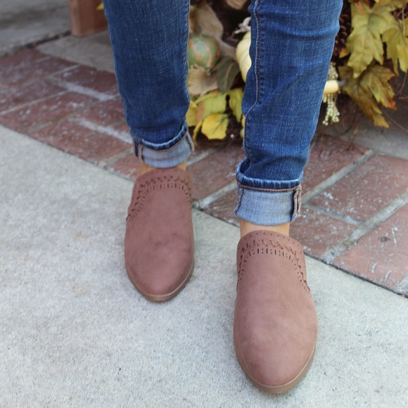 🚨LAST PAIR//The Meadow// Nutmeg Mule/Flat - Picture 5 of 5